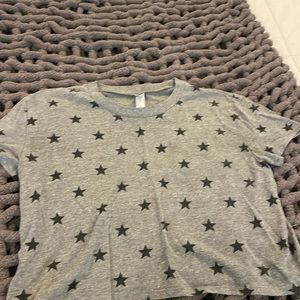 Gray cropped star T-shirt